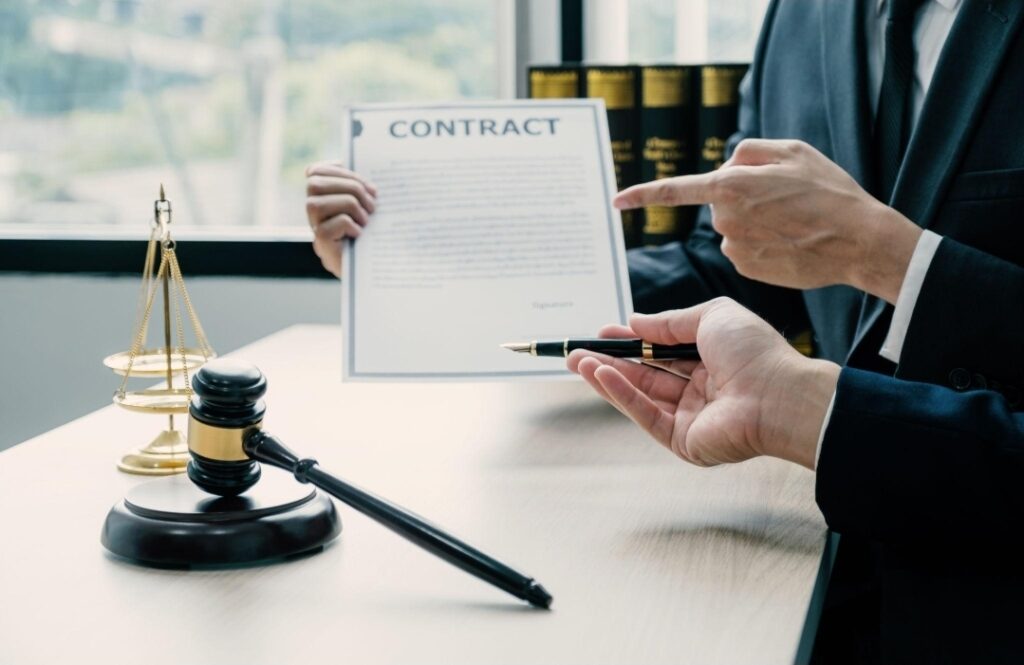 Advocate Manish Mukeria commercial litigation services